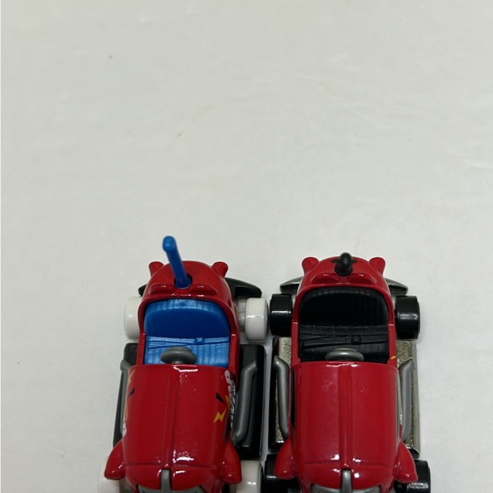 Hotwheels Bumper Cars - Picture 5 of 7